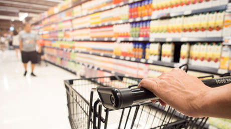 VIDEO: Arresto en un supermercado de Canadá se convierte en una escena de persecución cómica