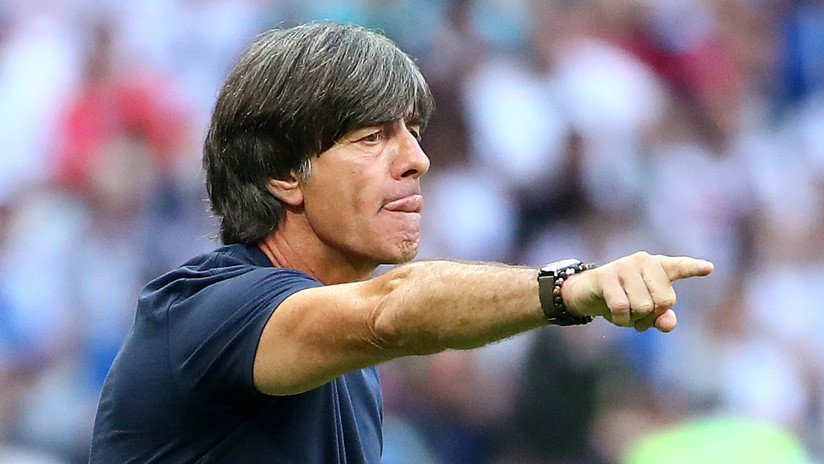 "¡Low continúa!": El seleccionador alemán permanecerá al frente del equipo