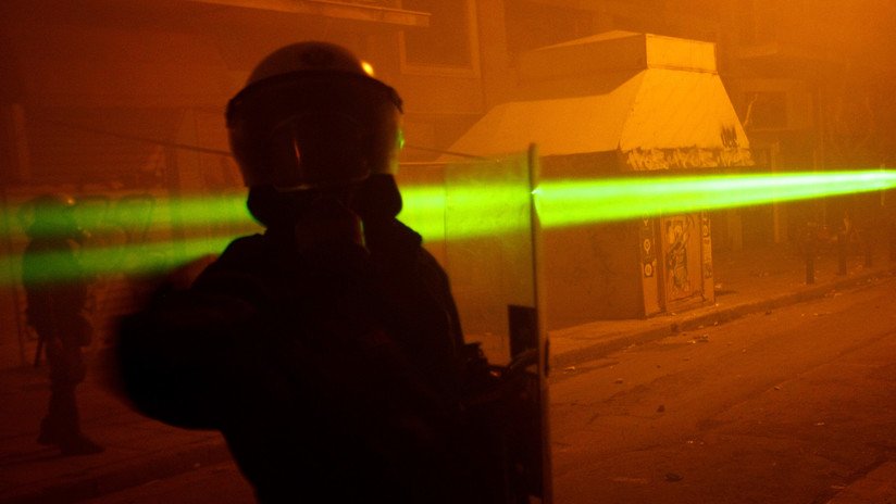 VIDEO: Creadores del 'AK-47 láser' muestran el arma en acción en respuesta a los escépticos