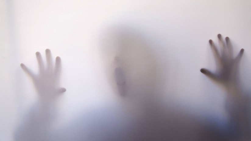 VIDEO: Un joven enmascarado confiesa haber sacrificado a 675 ghaneses, la mayoría de ellos niños