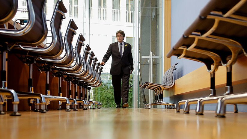 Carles Puigdemont: "El nuevo Gobierno español ha supuesto un cambio de clima y de lenguaje"