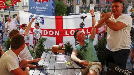 "No me comió un oso": Hincha británico elogia el Mundial de Rusia y critica a los medios de su país