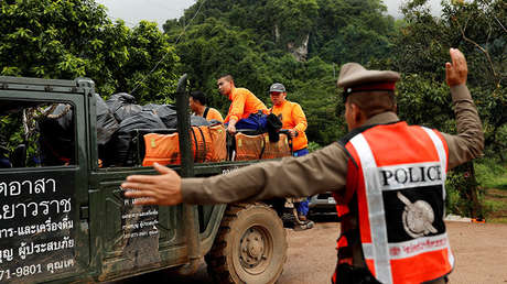 Rescatan al quinto niño de la cueva de Tailandia