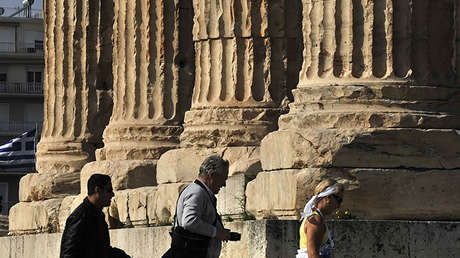 Hallan en Grecia una antigua tablilla de arcilla con versos de la Odisea