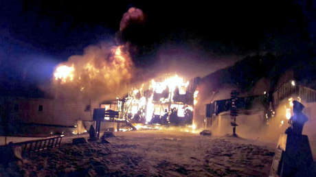 VIDEOS: Incendio en la Antártica de Chile provoca daños en instalaciones de la Gobernación Marítima