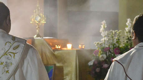 FOTOS: Detienen a alto sacerdote chileno bajo cargos de abuso sexual de menores y estupro