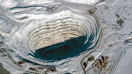 Hallan billones de toneladas de diamantes en el interior de la Tierra