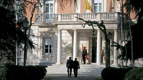 España: El tuit del Día Mundial del Emoji que La Moncloa tuvo que borrar (con humor)