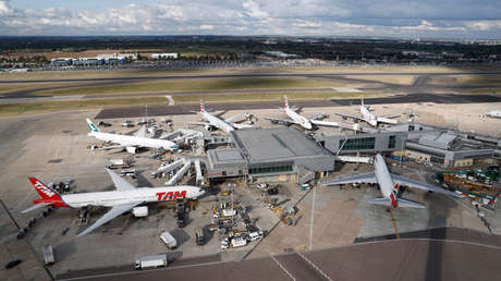 Detienen actividad en el mayor aeropuerto de Londres por alarma de fuego en una torre de control
