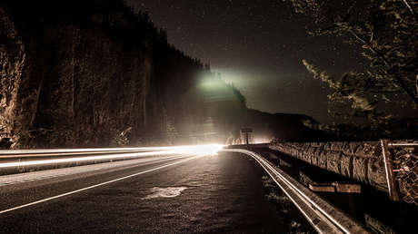Un joven de EE.UU. camina toda la noche para llegar al trabajo y recibe un auto como recompensa