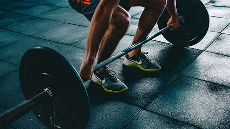 A juicio 'sin prejuicios': Lo arrestan y multan con 1.000 dólares por desnudarse en un gimnasio