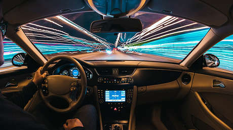 Un conductor de Uber grababa a sus pasajeros sin avisarles y transmitía las imágenes online