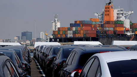 Trump amenaza con dar un duro golpe a la industria automotriz europea