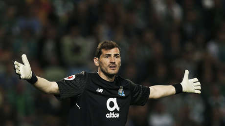 ¿Nos la colaron?: Iker Casillas pone en duda que los estadounidenses pisaran la Luna