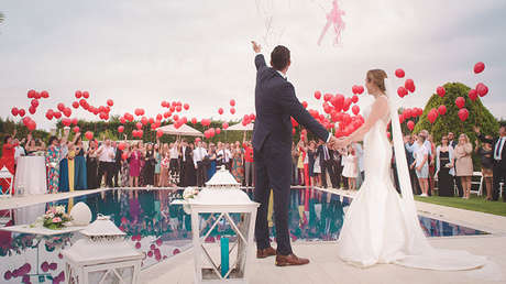 Esta boda es una ruina: La tierra 'se traga' una mesa durante un banquete nupcial en China (VIDEO)