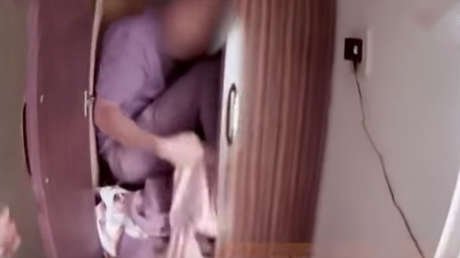 Escondido en el armario: Falta al trabajo sin que sepa su mujer, y lo toman por un ladrón (VIDEO)