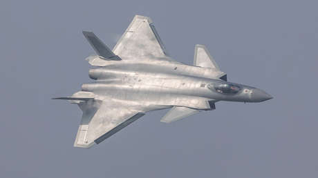 J-20 Dragón Poderoso vs F-22 Raptor: comparamos los mejores cazas furtivos de China y EE.UU. (VIDEO)