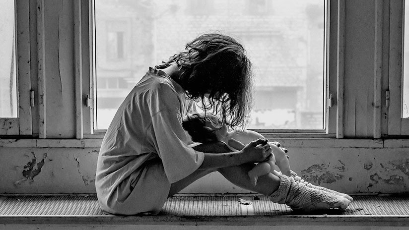 Pakistán: Funcionarios chantajean y violan a una joven por ir acompañada de un chico en un parque