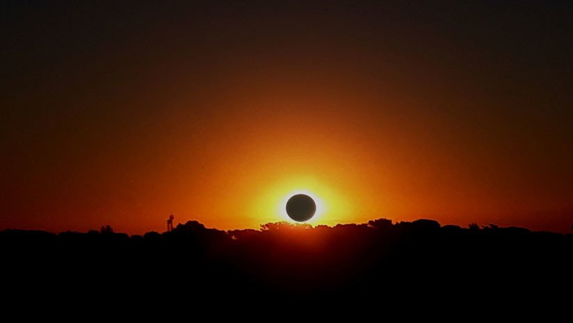 Dónde y cuándo ver este 11 de agosto el último eclipse solar del año