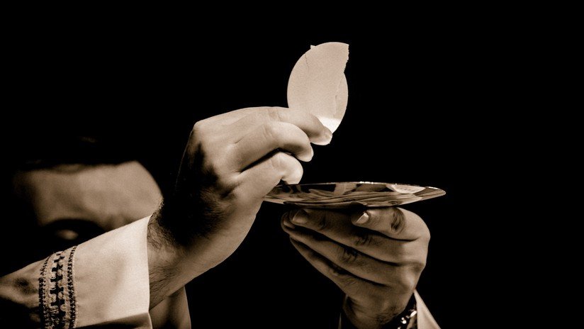 "Pensar en Dios me hace recordarlo": Hablan las víctimas de sacerdotes pedófilos en EE.UU.