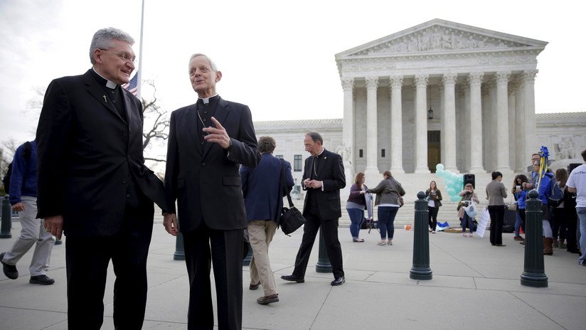 "Entiendo la furia": Un obispo de Pensilvania acusado de tapar abusos infantiles se niega a dimitir