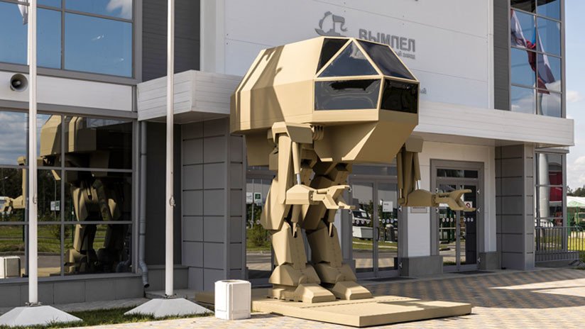 FOTOS: Kaláshnikov crea un robot de combate de 4 metros