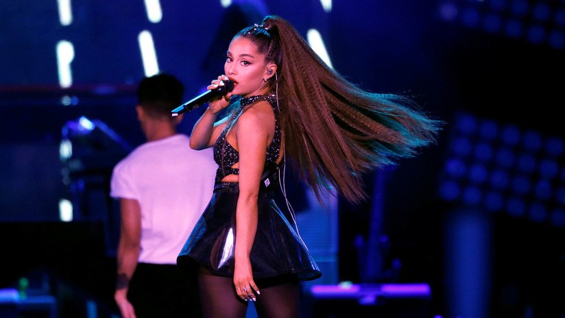 VIDEO: Un fan grita en pleno concierto de Ariana Grande que reinicie una canción y ella obedece