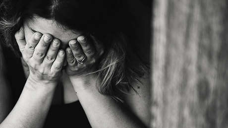 Una joven argentina se resiste a una violación grupal y los agresores la desfiguran a golpes  (FOTO)