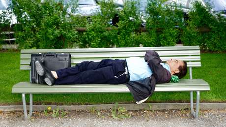 "Leprosos sociales": Descubren nuevos estragos causados por la privación de sueño