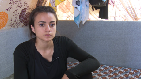 Excautiva de EI tras hallar a su captor en Alemania: "Nos esposaron de manos y pies y nos violaron"