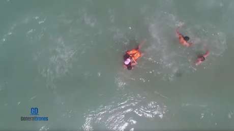 VIDEO: Un dron rescata a una mujer que se ahogaba en una playa de España