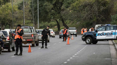 VIDEO: Hombre con 6 veces más de alcohol en la sangre de lo permitido conduce en zigzag en Argentina