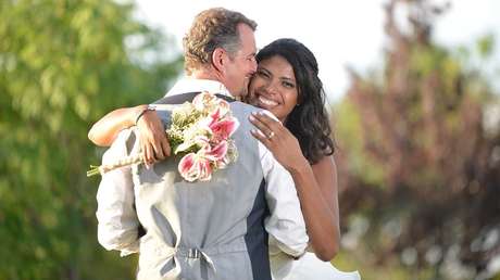 Descubren a qué edad alcanzan su máximo atractivo mujeres y hombres