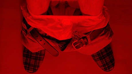 FOTO 18+: Un luchador de UFC se taladra accidentalmente el escroto