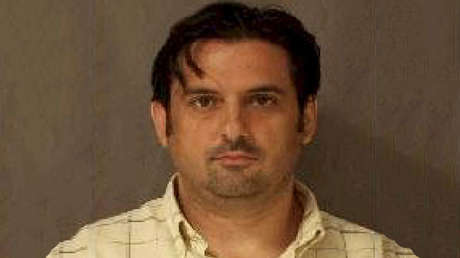 Arrestan en Ecuador al fugitivo 'fundador' de Facebook