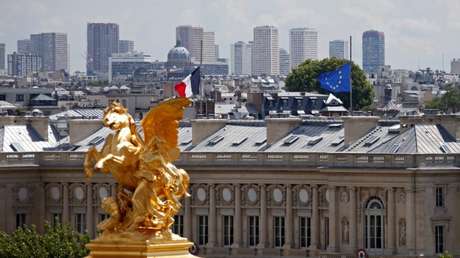 Francia restringe los viajes diplomáticos a Irán alegando un atentado frustrado