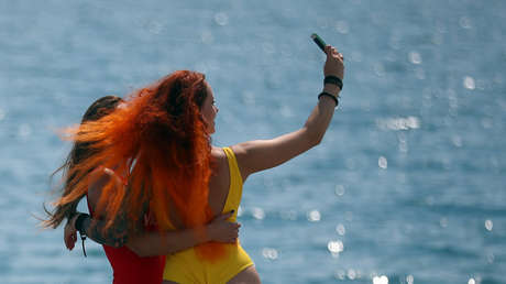 Encuentran un vínculo entre la desigualdad social y los selfis sexis de las mujeres