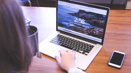 Decía que era proxeneta para tener sexo gratis