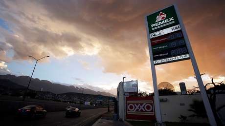 Los turbios contratos de Pemex: sobreprecios en internet y terrenos millonarios para el sindicato