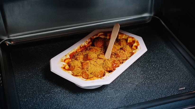 Calentar la comida en un táper conlleva riesgo de desarrollar obesidad, en especial para los varones