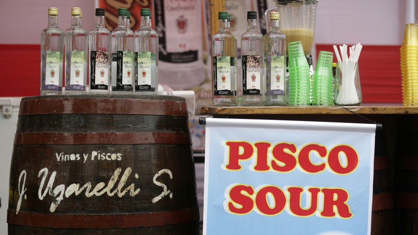 Perú: Un candidato a alcalde recurre al 'auto fantástico' en busca de votos