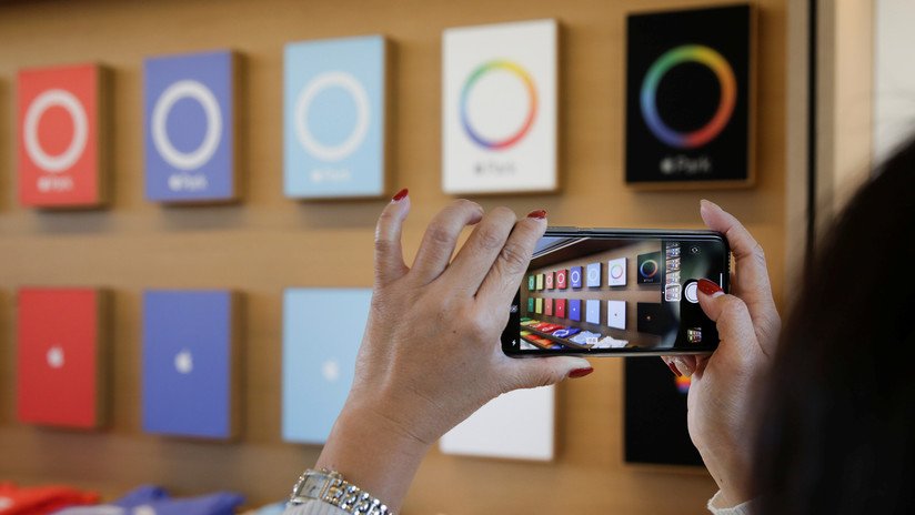 Los futuros iPhones podrían tener cámaras frontales invisibles