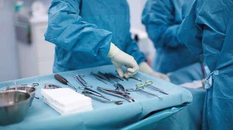 Cirujano inventa riesgos de cáncer, mutila a pacientes y recibe gran ayuda financiera de Reino Unido