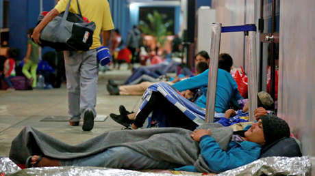 Ecuador debate los 'flujos migratorios inusuales de ciudadanos venezolanos'