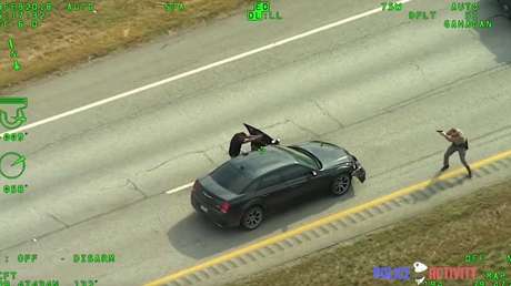 VIDEO: La Policía filma desde un helicóptero una persecución y un tiroteo en Texas