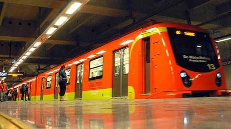 Metro de Ciudad de México celebra sus 49 años y los usuarios publican fotos de sus inicios