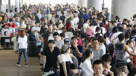 Japón: Rescatan en botes a personas varadas en aeropuerto inundado por el tifón Jebi (FOTOS, VIDEOS)