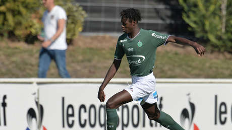 Acribillan a un joven futbolista francés con fusiles Kaláshnikov