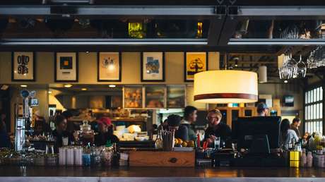 'Busco a Nicole': Escribe a 246 chicas buscando a la que conoció en un bar y estas deciden ayudarle