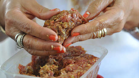 VIDEO: Inventan en Ucrania un 'bong' para preparar al instante delicias kebab